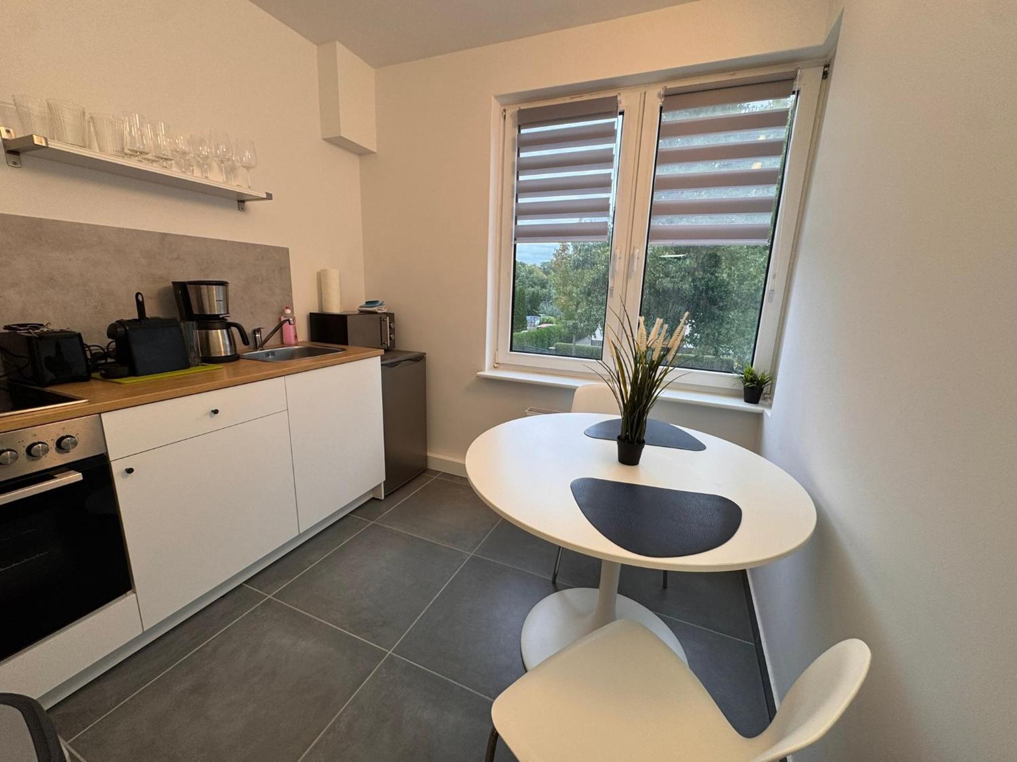 Fc-Apartmenthaus Falkensee Mit Grossem Garten Und Pkw Stellflaechen Exteriör bild