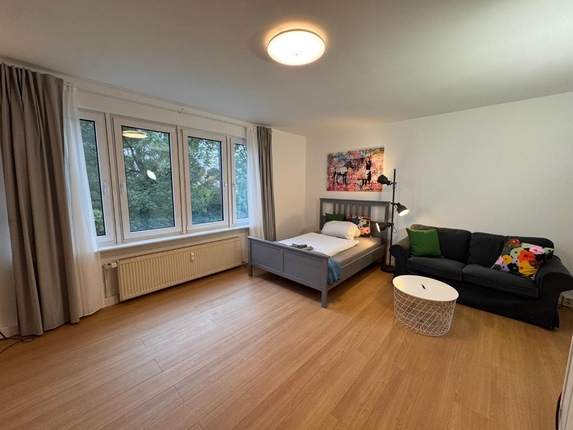 Fc-Apartmenthaus Falkensee Mit Grossem Garten Und Pkw Stellflaechen Exteriör bild