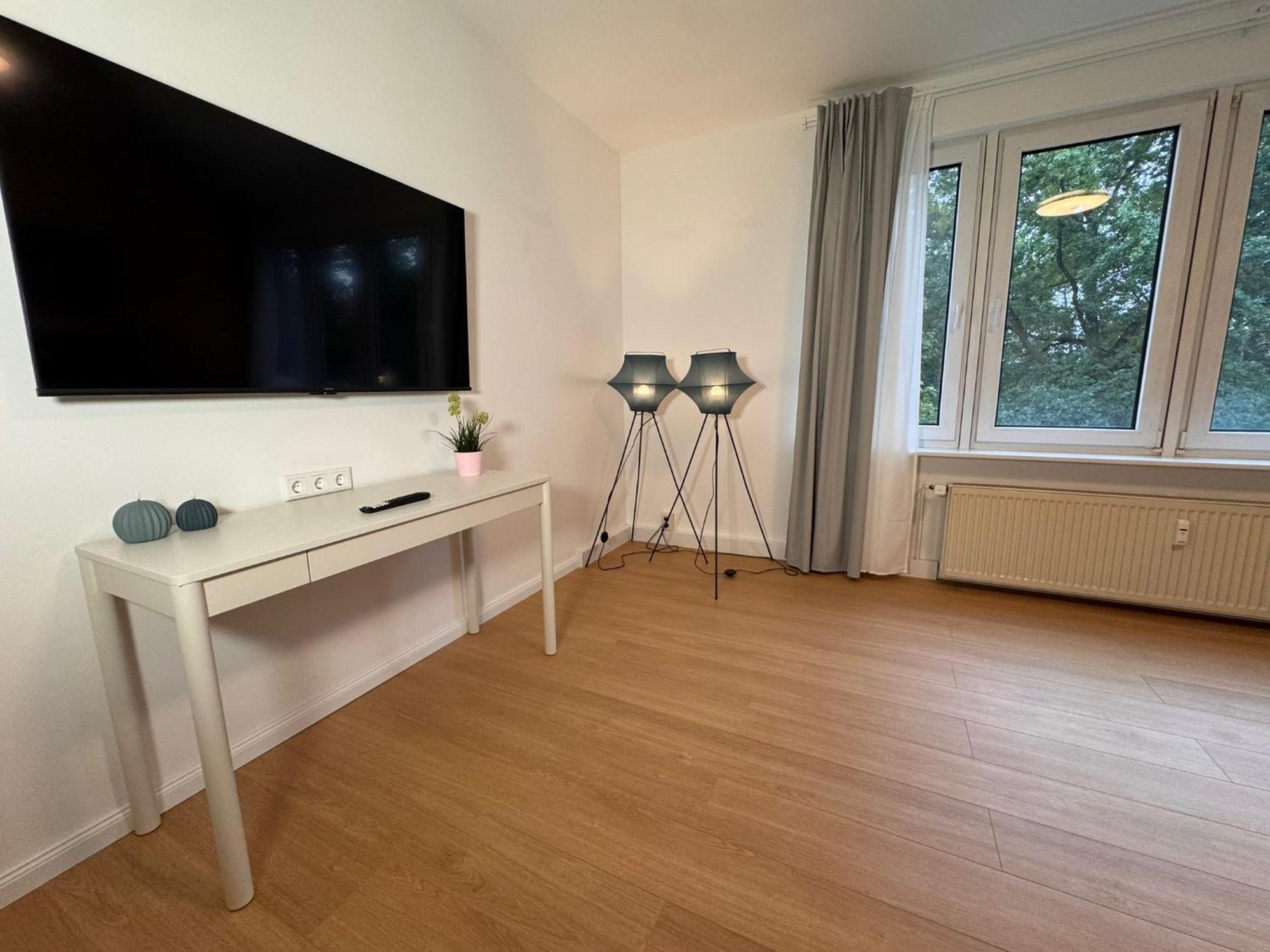 Fc-Apartmenthaus Falkensee Mit Grossem Garten Und Pkw Stellflaechen Exteriör bild