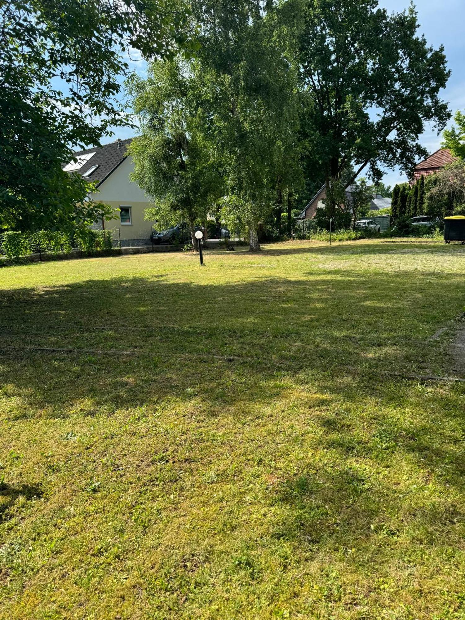 Fc-Apartmenthaus Falkensee Mit Grossem Garten Und Pkw Stellflaechen Exteriör bild