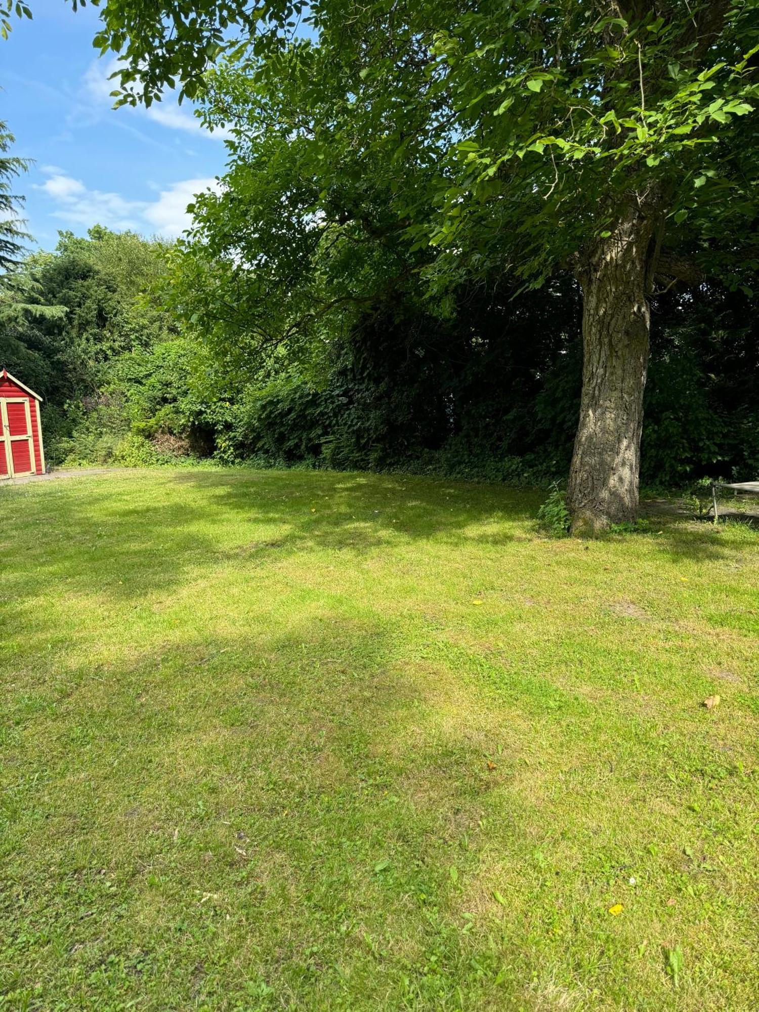 Fc-Apartmenthaus Falkensee Mit Grossem Garten Und Pkw Stellflaechen Exteriör bild